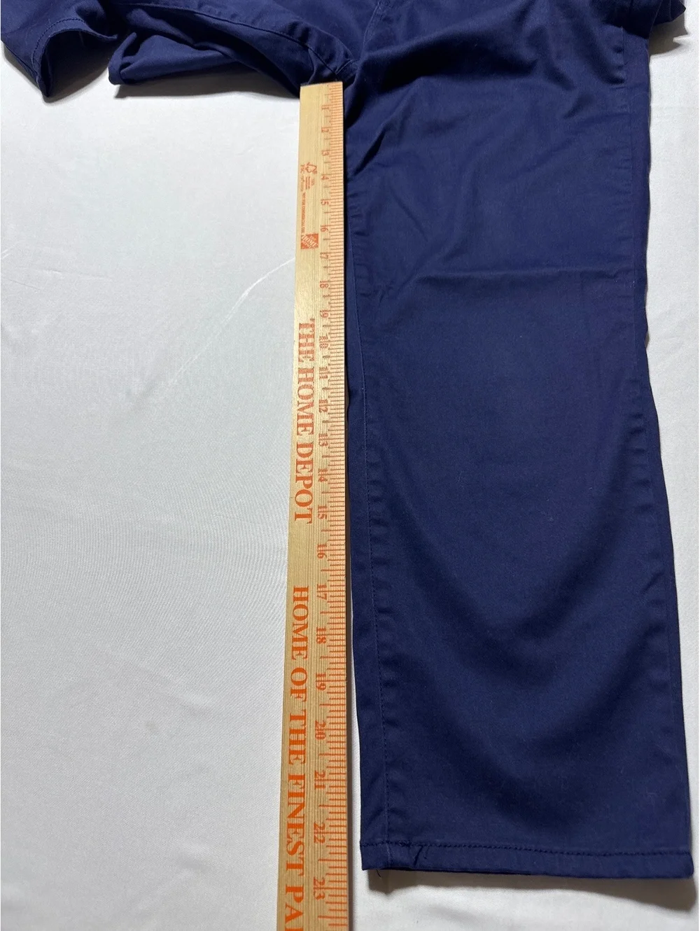 Chico's Slim Leg Crop Pants in Navy - Size 8, Perfect for a